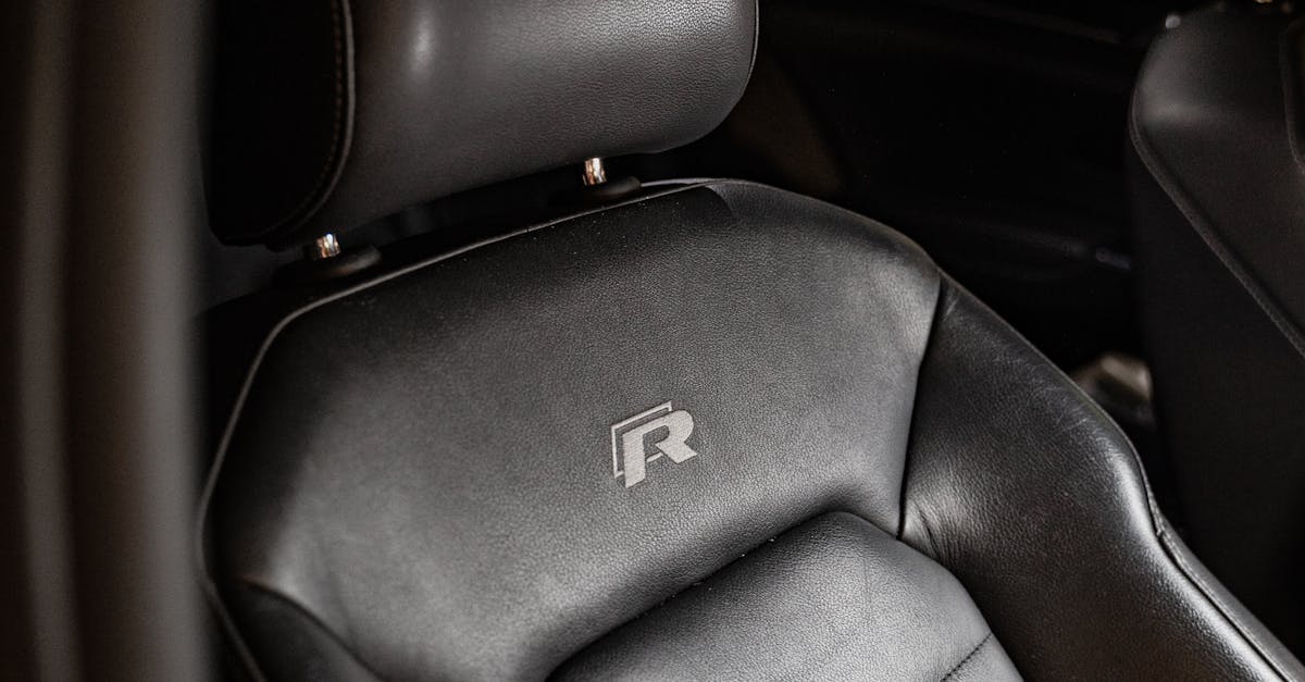 Eco-friendly Leather Conditioning Solutions for Car Interiors